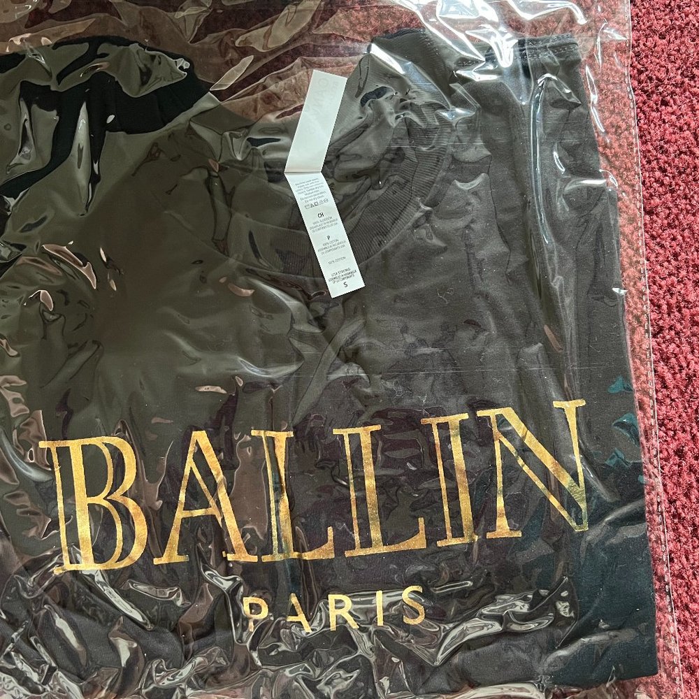 Black graphic tee